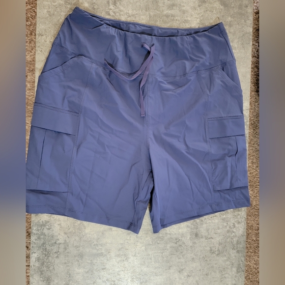 NWT Baleaf Flyleaf UPF 50+ Outdoor Shorts Size XL - Picture 1 of 2